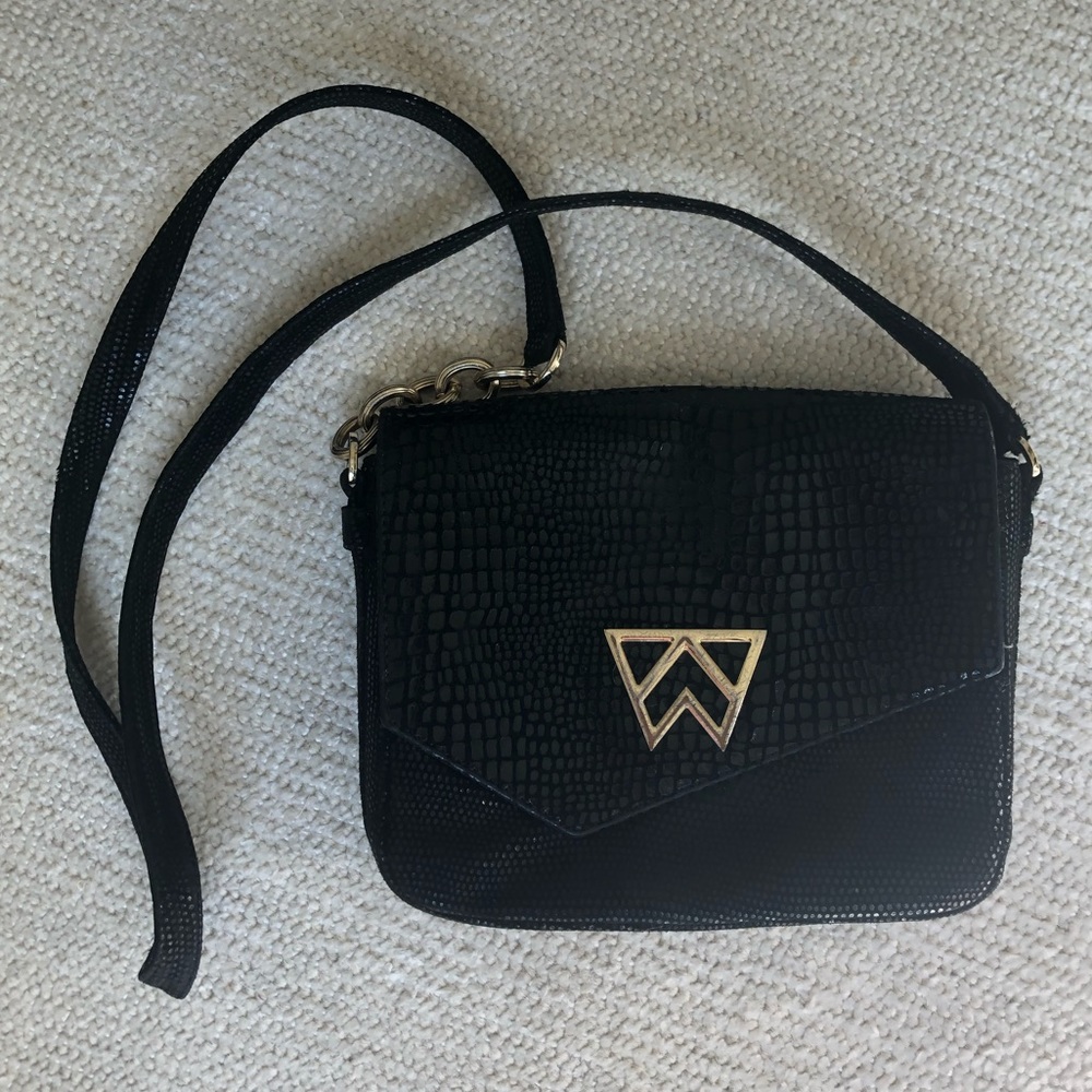 Kelley Wynn black purse